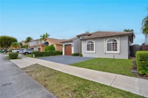 15347 SW 33rd Ln, Miami, FL 33185, Sold 05/15/25