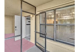 10031 Winding Lake Rd, Sunrise, FL 33351, Sold 05/19/25