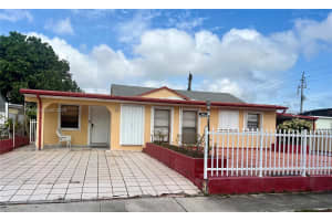 681 Ne 3rd Pl Hialeah, FL 33010 - MLS#A11730821