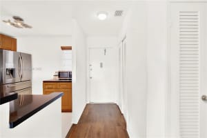 233 SE 14th Ave, Hallandale Beach, FL 33009, Sold 03/28/25