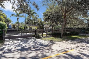 7620 Sw 105th Ter, Pinecrest