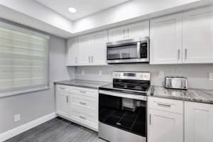 805 Cypress Blvd APT 301, Pompano Beach, FL 33069, Sold 08/07/25