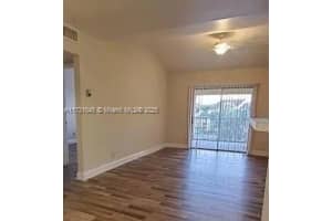 15315 Sw 106th Ter 423, Miami