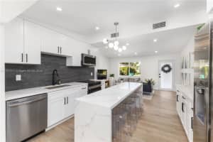 6354 SW 35th St, Miami, FL 33155, Sold 03/18/25