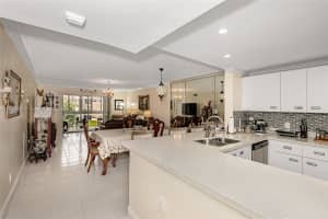 10315 NW 24th pl 307, Sunrise, FL 33322 - MLS#A11731320
