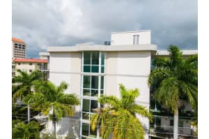 954 SW 36th Ct, Miami, FL 33135, Sold 08/06/25