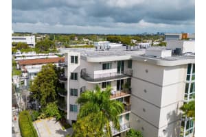 954 SW 36th Ct, Miami, FL 33135, Sold 08/06/25