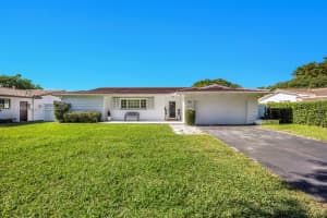 7280 Miami Lakeway S, Hialeah, FL 33014, Sold 04/25/25