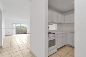 6884 N Kendall Dr C404 Pinecrest, FL 33156 - MLS#A11731447