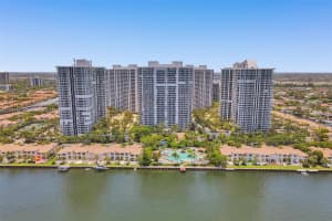 21150 Point Pl, Aventura, FL 33180, Sold 06/23/25