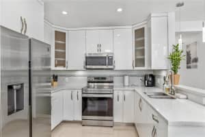 35 SW 63rd Ct, Miami, FL 33144, - MLS#A11731743