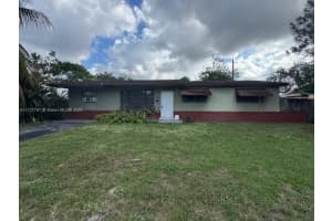 201 Sw 65th Ter, Pembroke Pines