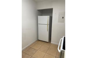 7787 SW 86th St # E-211, Miami, FL 33143, Sold 06/04/25