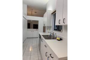 8204 Nw 100th Ln Tamarac, FL 33321 - MLS#A11732029