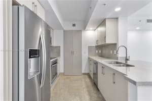 335 Biscayne Blvd, Miami, FL 33132, Sold 03/25/25