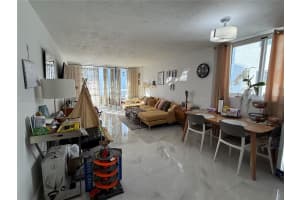 1670 Bay Rd APT 4E, Miami Beach, FL 33139, Sold 05/09/25
