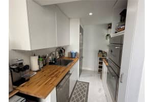 1670 Bay Rd APT 4E, Miami Beach, FL 33139, Sold 05/09/25