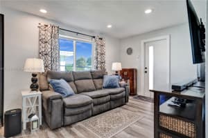 413 NW 18th Ave, Fort Lauderdale, FL 33311, Sold 04/04/25