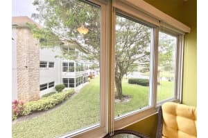 4806 Nw 36th St 501, Lauderdale Lakes