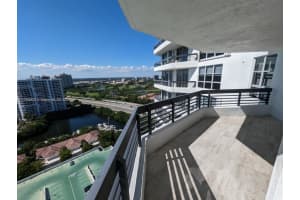 3500 Mystic Pointe Dr 2502, Aventura