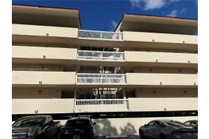 7021 Environ Blvd 317, Lauderhill