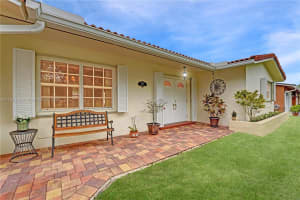 1811 NW 106th Terrace, Pembroke Pines, FL 33026, Sold 03/13/25