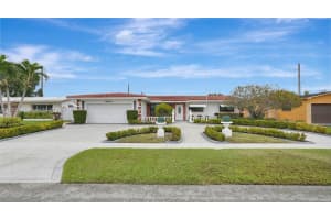 8661 Nw 24th Ct, Pembroke Pines