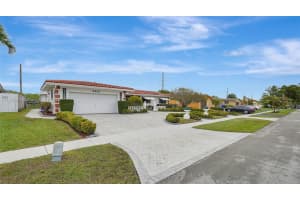 8661 NW 24th Ct, Pembroke Pines, FL 33024, - MLS#A11732372