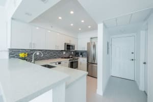 2501 S Ocean Dr 1012(available NOW), Hollywood, FL 33019 - MLS#A11732399