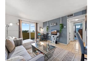 1334 Collins Ave, Miami Beach, FL 33139, Sold 04/02/25