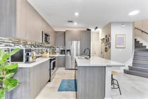 405 SW 91st Pl, Miami, FL 33174, Sold 04/04/25