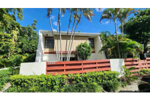 3909 Flamewood Ln #224, Hollywood, FL 33021, Sold 05/23/25
