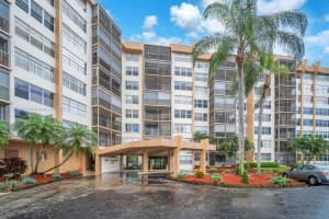 1200 St Charles Pl APT 419, Pembroke Pines, FL 33026, - MLS#A11732604