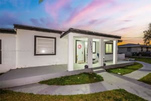 17350 Sw 105th Ave, Miami