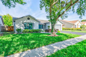 10151 NW 32nd St, Sunrise, FL 33351, Sold 04/25/25