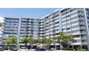 1300 Miami Gardens Dr, Miami Gardens, FL 33169, Sold 05/28/25