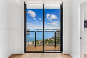 398 NE 5th St, Miami, FL 33132, Sold 03/13/25