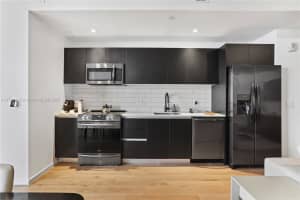 398 NE 5th St, Miami, FL 33132, Sold 03/13/25