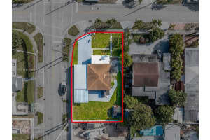 691 SE 4th St, Hialeah, FL 33010, Sold 07/23/25