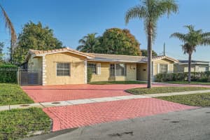 3689 NW 27th Ct, Lauderdale Lakes, FL 33311, Sold 04/28/25