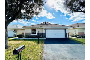 15160 Norfolk Ln, Davie, FL 33331, Sold 05/19/25