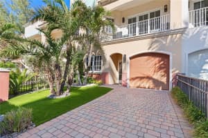 3237 NE 5th St, Pompano Beach, FL 33062, Sold 04/07/25