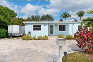 6900 SW 57th St, Davie, FL 33314 - MLS#A11732978