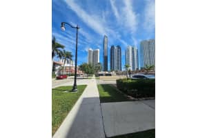 200 172nd St 102, Sunny Isles Beach, FL 33160 - MLS#A11732981