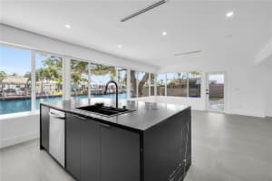 660 SE 4th Ave, Pompano Beach, FL 33060, Sold 02/28/25