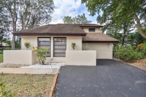 4051 SW 84th Terrace, Davie, FL 33328, Sold 06/03/25