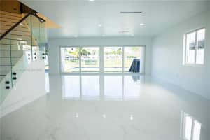 5352 NW 110th Ave, Doral, FL 33178, Sold 02/28/25