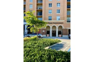 651 Okeechobee Blvd APT 811, West Palm Beach, FL 33401, - MLS#A11733097