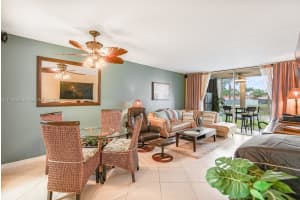 2900 N Pine Island Rd 104, Sunrise