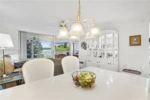 9621 Sunrise Lakes Blvd, Sunrise, FL 33322, Sold 06/05/25